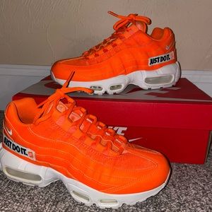 Nike Air Max 95s SE “just do it”